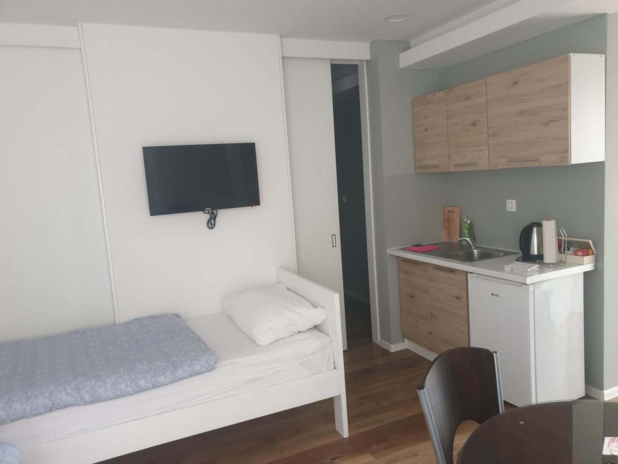 Villa Flower With Free Onsite Parking 모스타르 객실 사진
