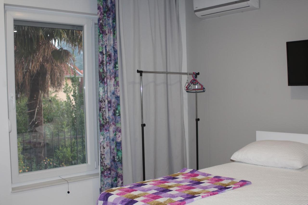 Villa Flower With Free Onsite Parking 모스타르 외부 사진