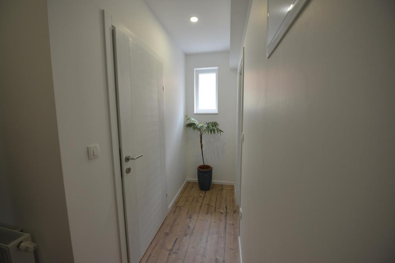 Villa Flower With Free Onsite Parking 모스타르 외부 사진